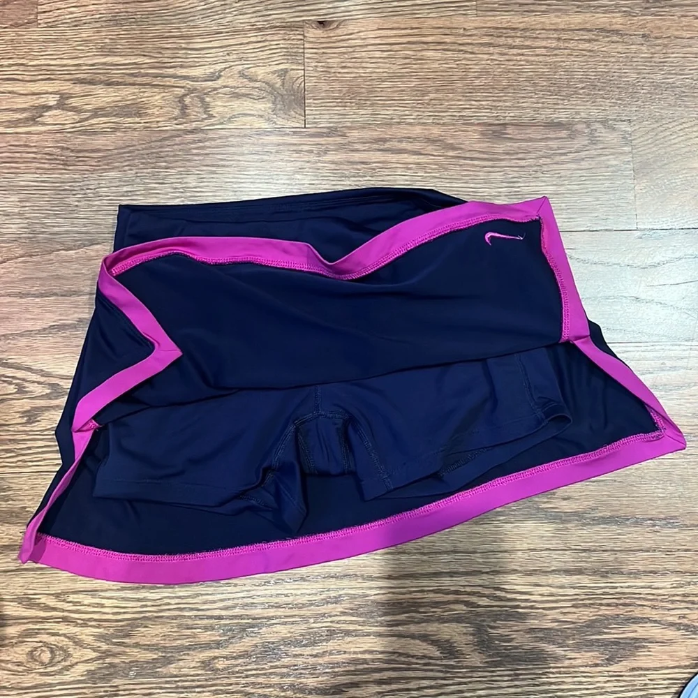 Nike dri fit skort; size small; excellent condition - Picture 5 of 7